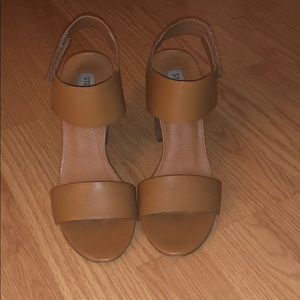 Tan Steve Madden heels